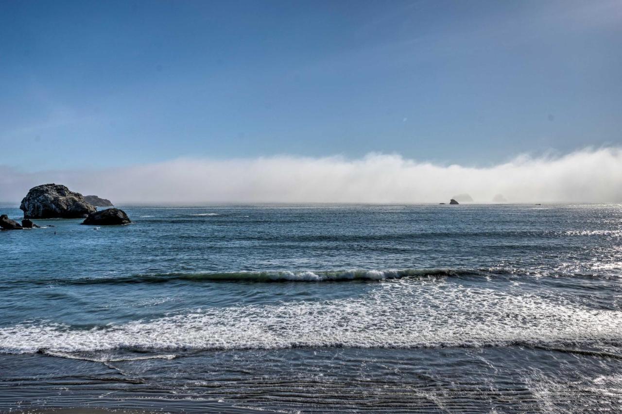 Coastal Getaway By Pebble Beach And Redwoods! Crescent City Luaran gambar
